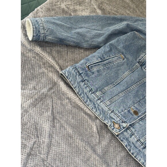 NWT Levis Womens Original Ex-Boyfriend Sherpa Denim Jean Trucker Jacket - Picture 5 of 16